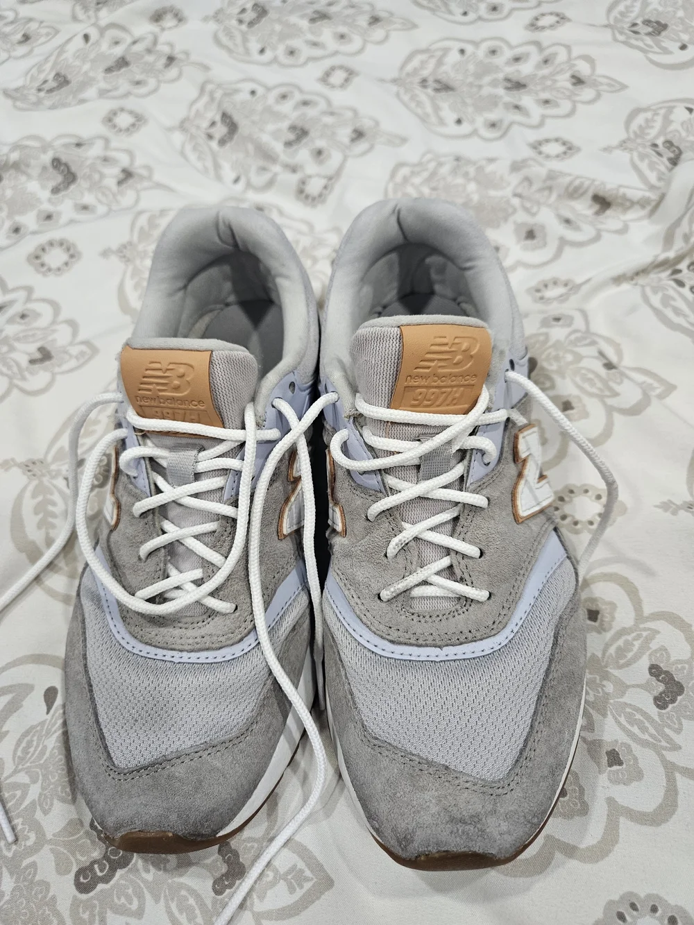 New Balance Men's 997H Gray & Tan Suede Sneaker